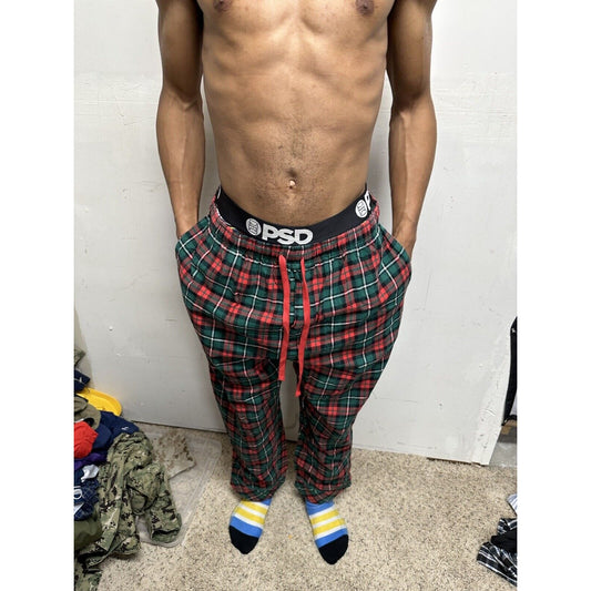 Men’s Red And Green Plaid Pajamgram Large Lounge Pants Pajamas