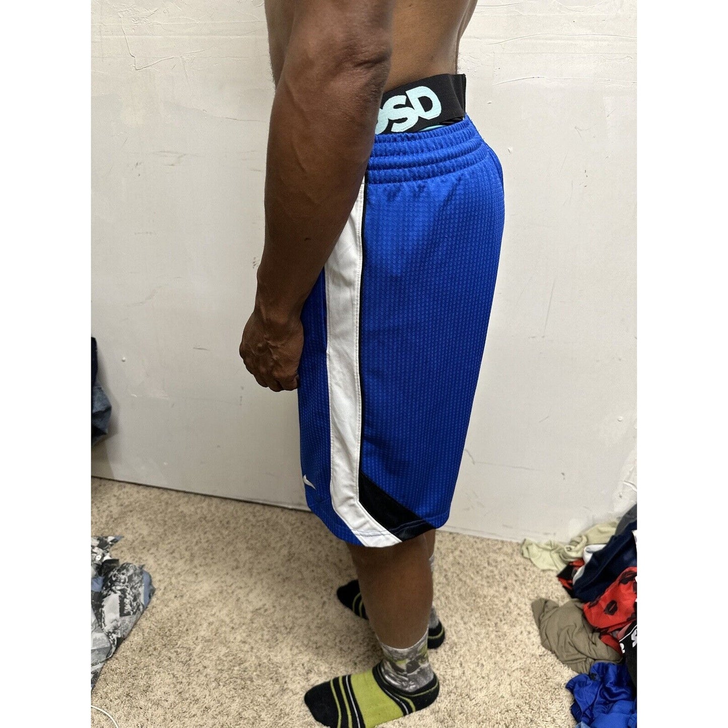 Men’s Blue Nike With Pockets Small Athletic Shorts