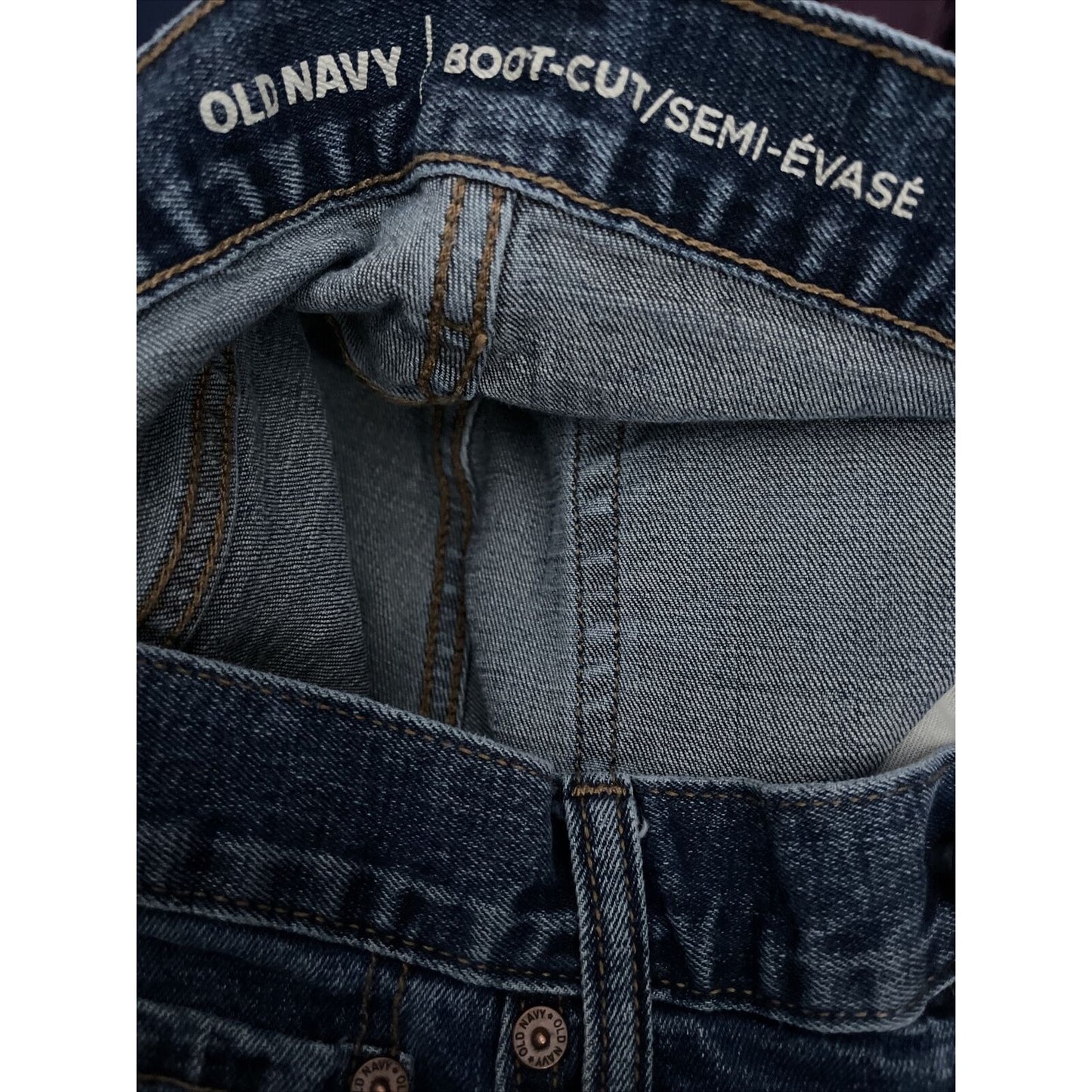 Men's Old Navy Boot-cut 30 x 32 blue jeans