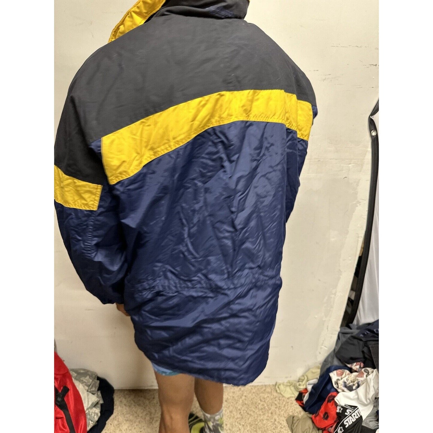 Men’s Large Columbia Sportwear Snow Jacket Black Navy Blue Full Zip