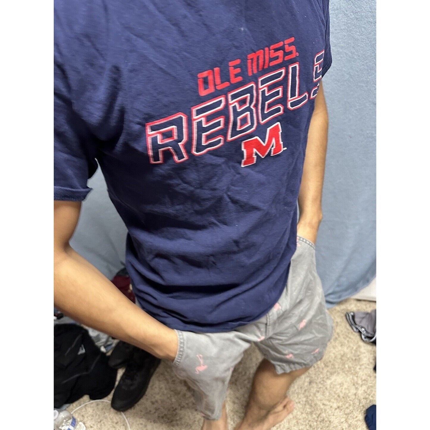 Men’s Dark Blue Ole Miss Rebels Medium Tshirt Short Sleeve