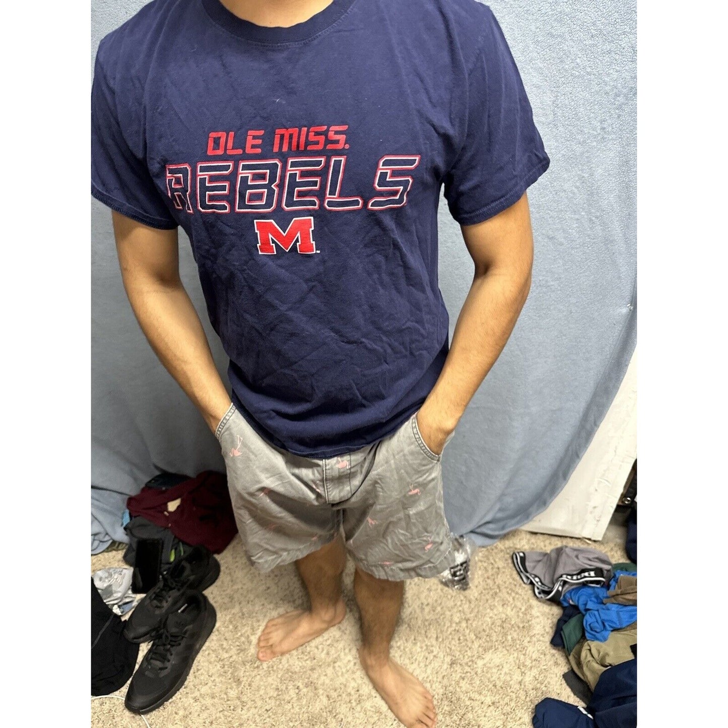 Men’s Dark Blue Ole Miss Rebels Medium Tshirt Short Sleeve