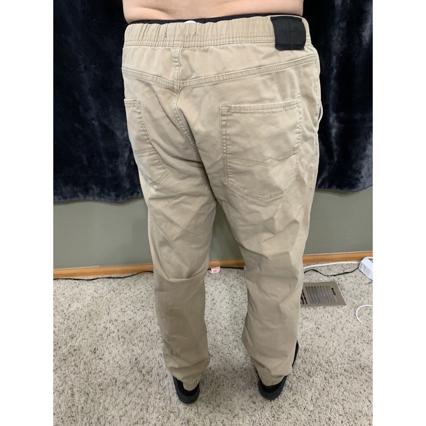 Men’s Denizen Levis Khaki XL String Tie Pants