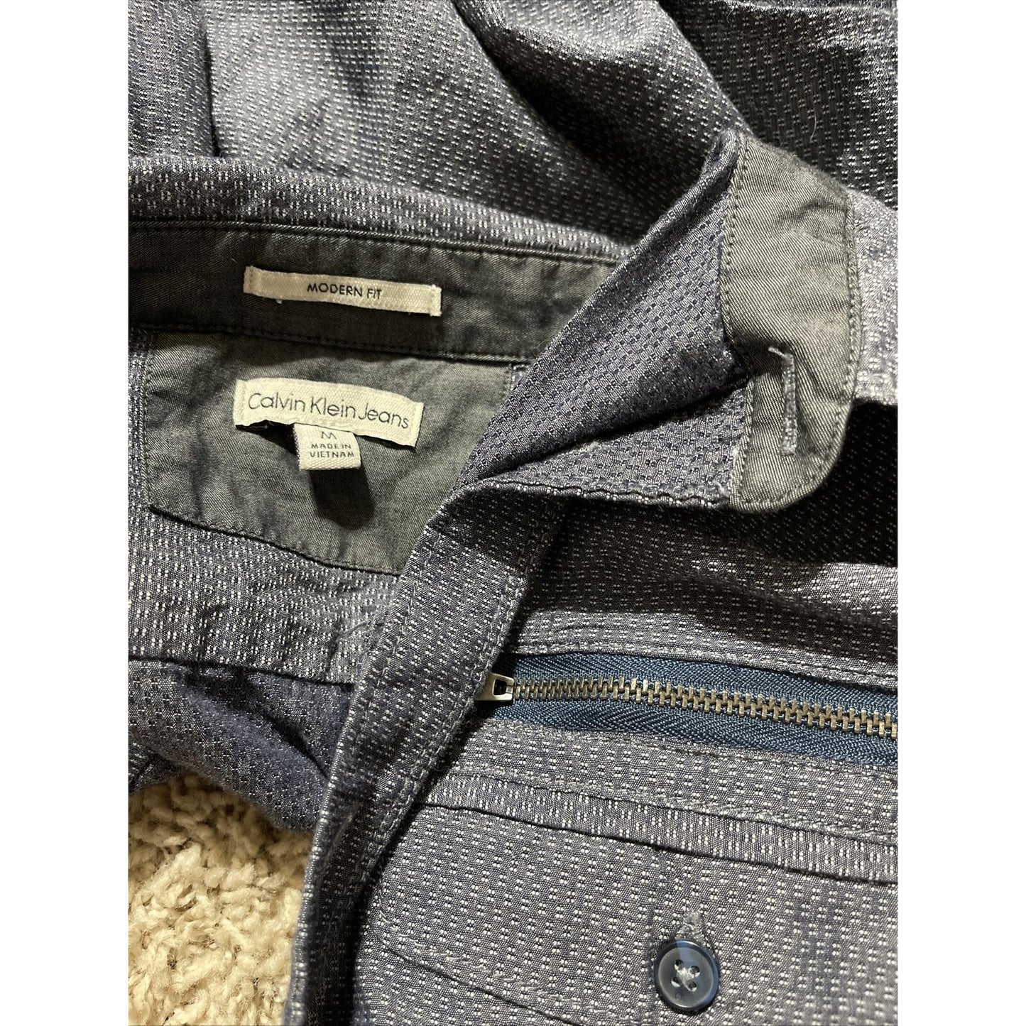 Men’s Calvin Klein button up long sleeve dark Blue Shirt Zippered Pocket Medium