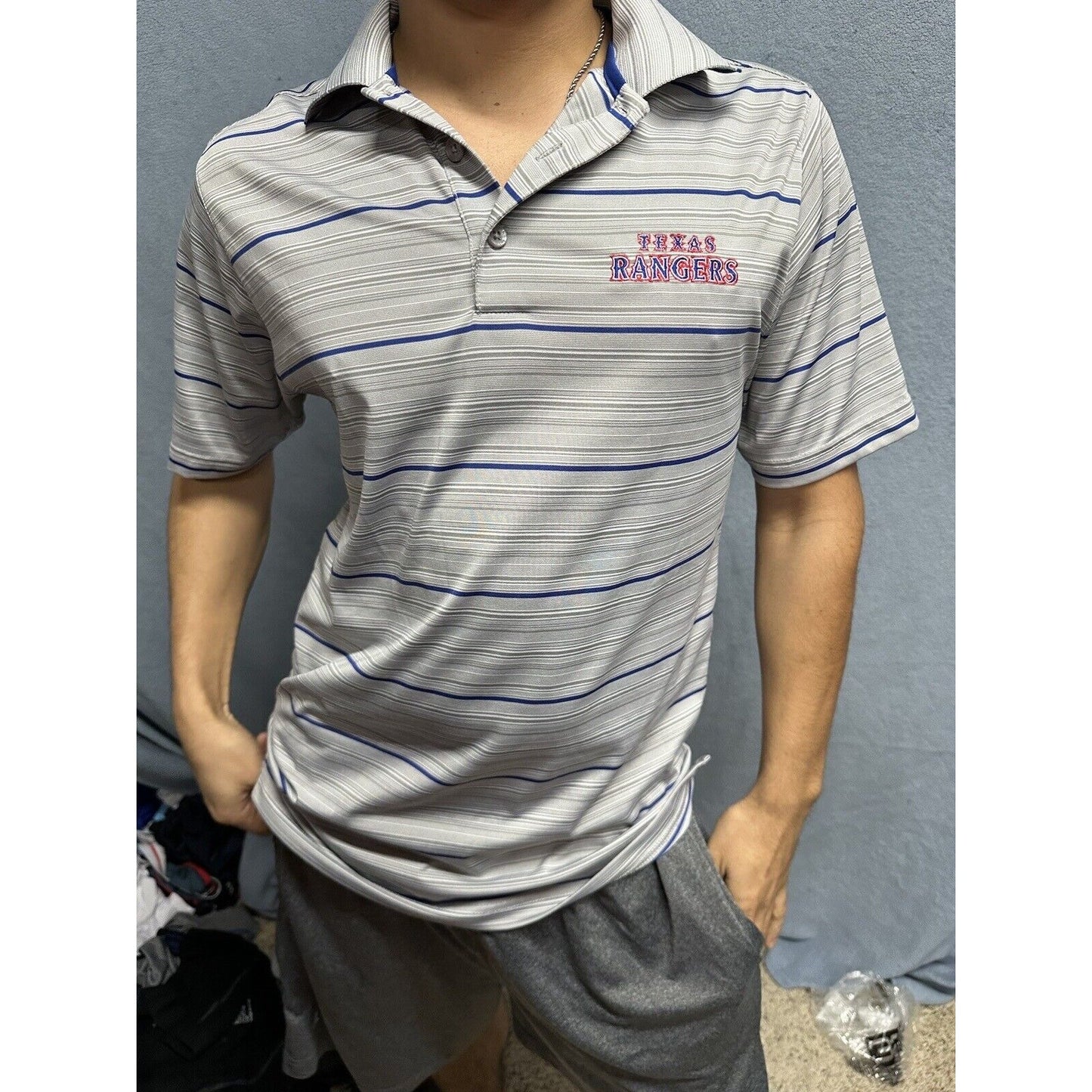 Men’s Gray Striped Antigua Medium Texas Rangers Short Sleeve Polo Shirt