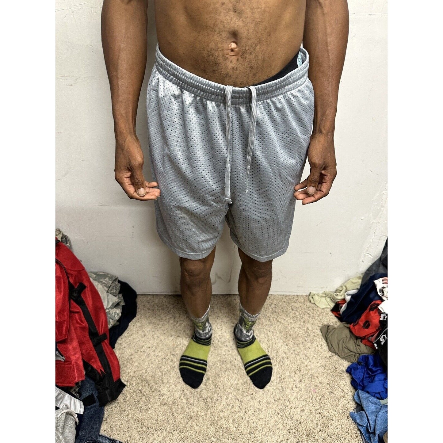 Men’s Gray Starter Medium Athletic Shorts With Pockets