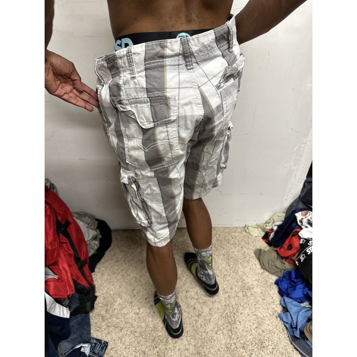 Men’s White And Gray Plaid Size 34 Levi’s Bermuda Shorts