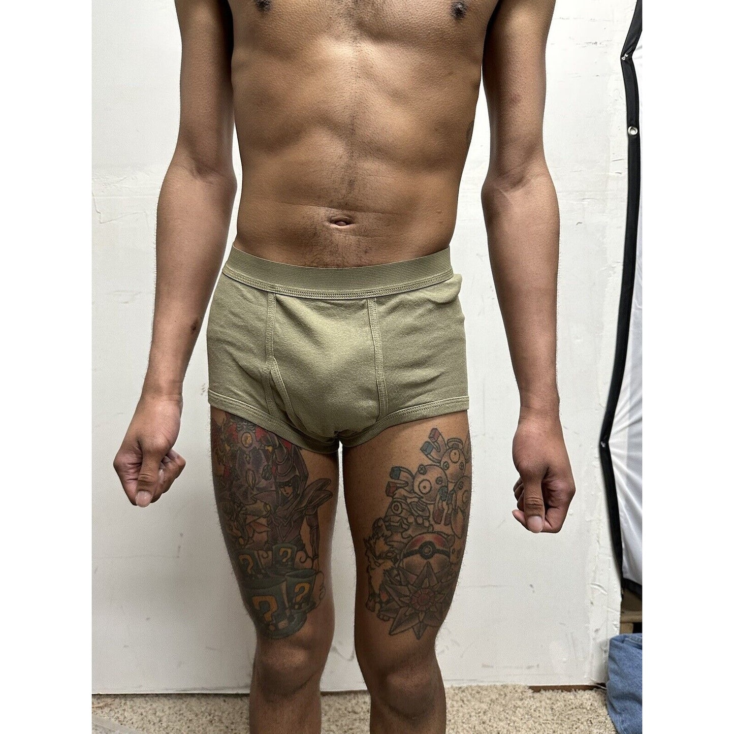 Men’s size 34 army issued CAC briefs brown