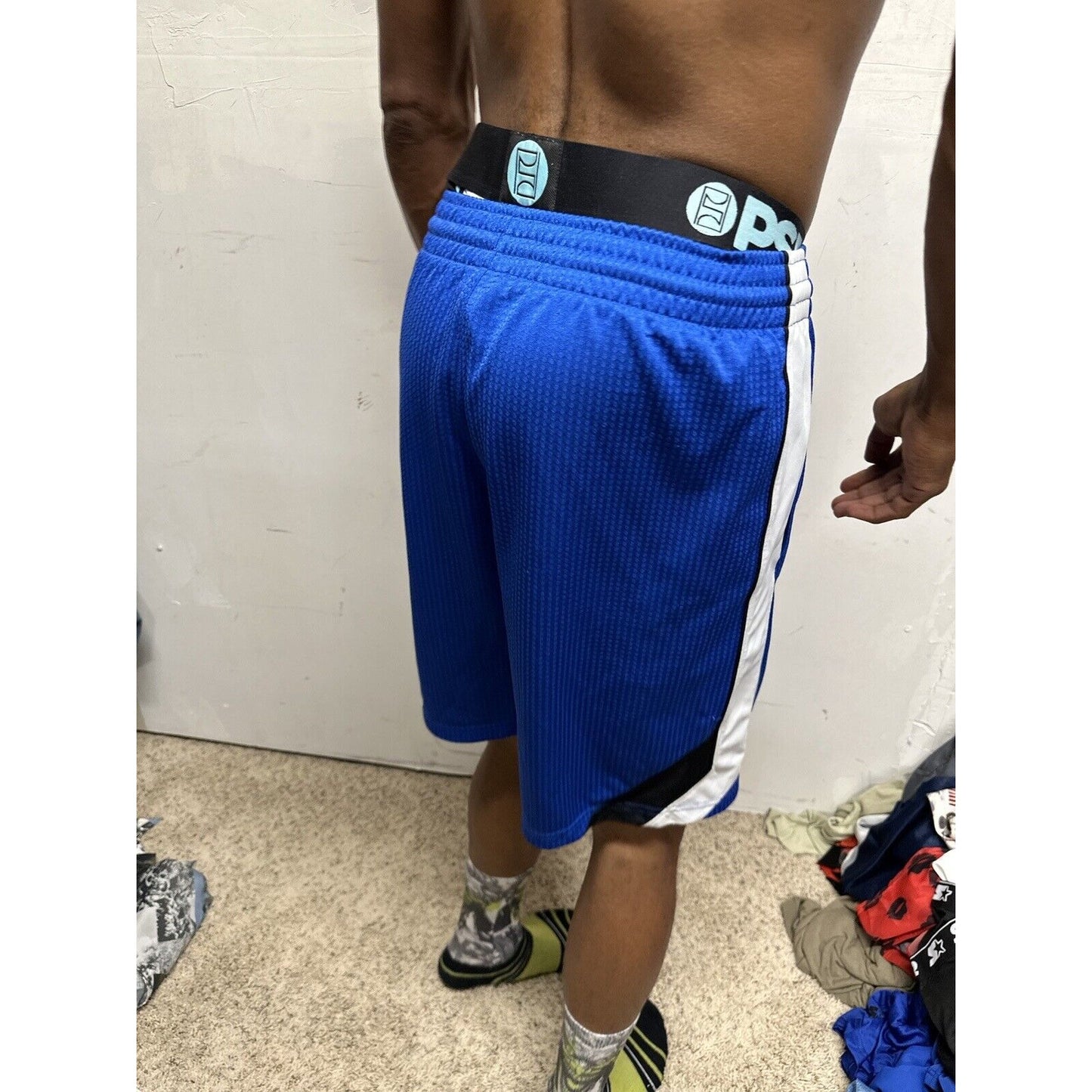 Men’s Blue Nike With Pockets Small Athletic Shorts