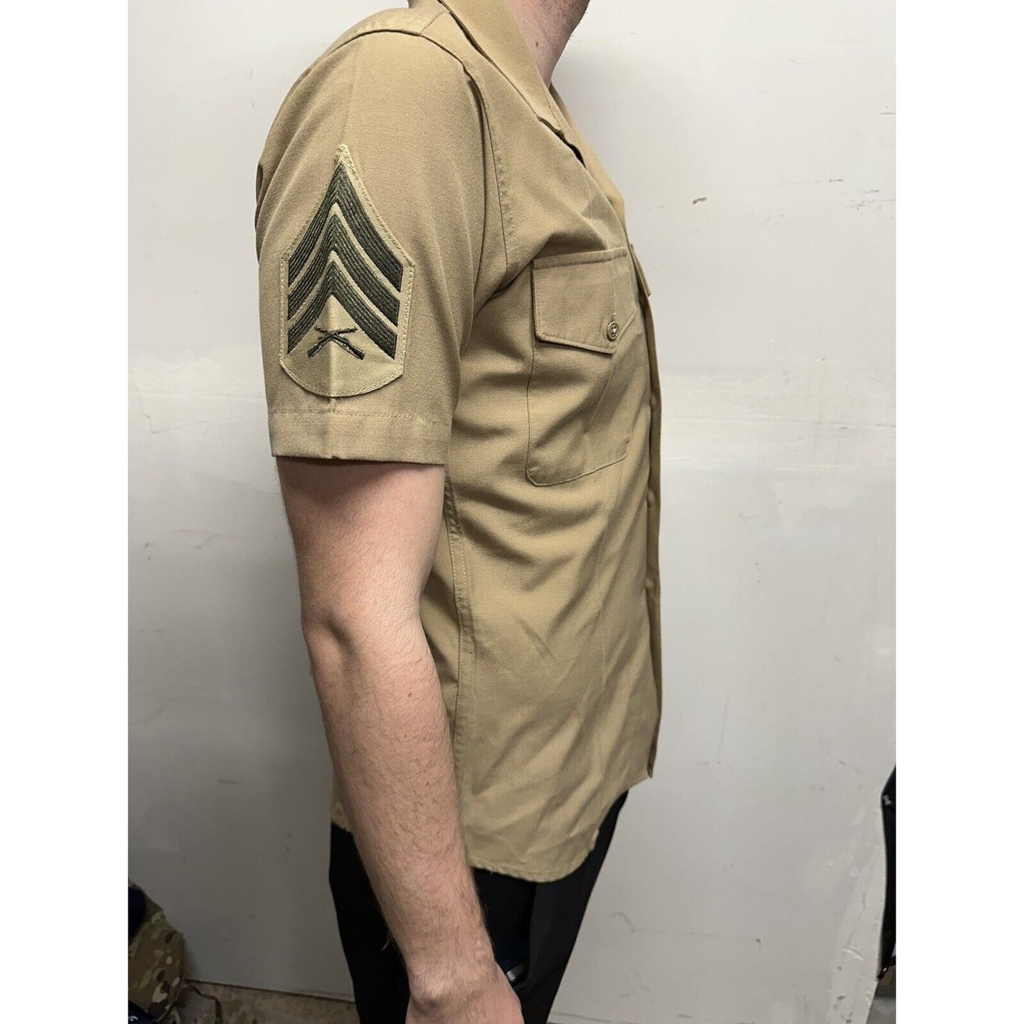 Men’s Medium Usmc Marine Button Up Uniform Shirt