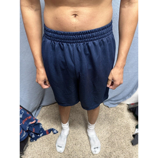 Men’s Dark Blue Athletic Works Medium Shorts 32-34 With Pockets