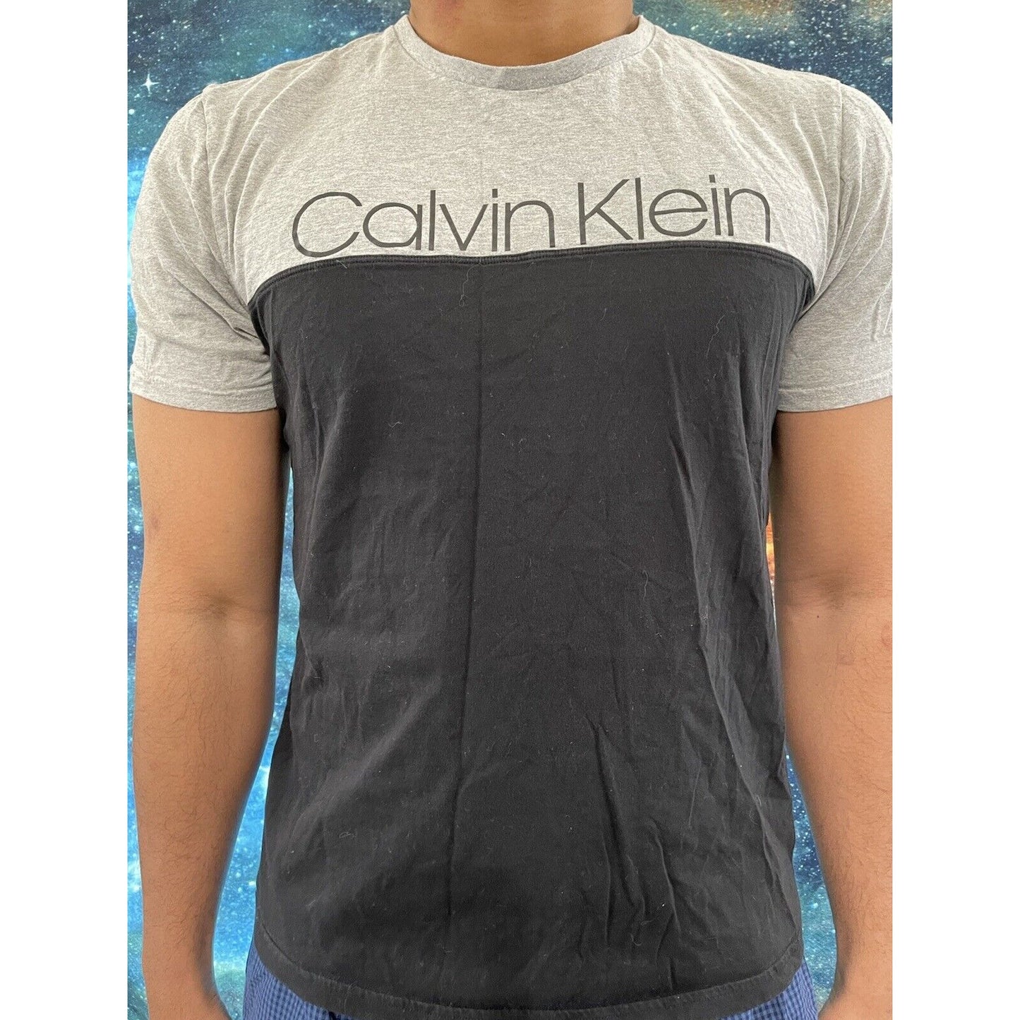 Men’s Black and Gray Calvin Klein small/medium tshirt short sleeve