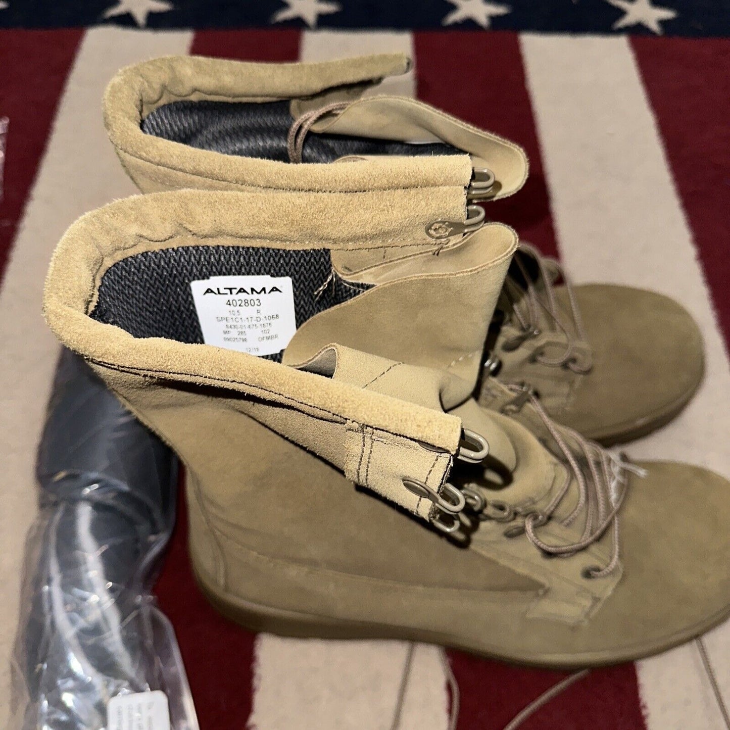 Men’s Coyote Brown Military Boots Altama 10.5 Removable Cold Weather Inserts