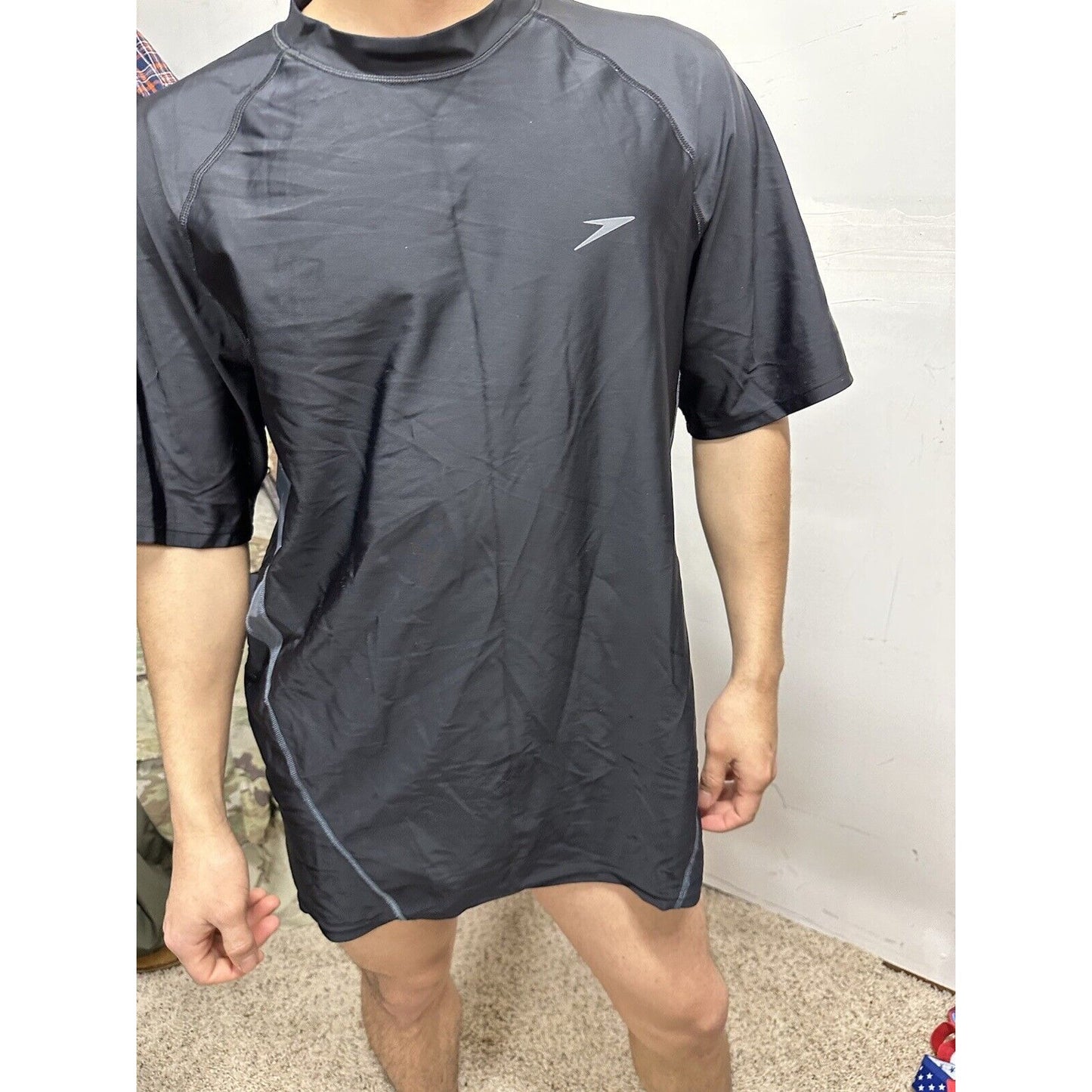 Men’s Speedo Black XL 20% Spandex Tshirt Short Sleeve