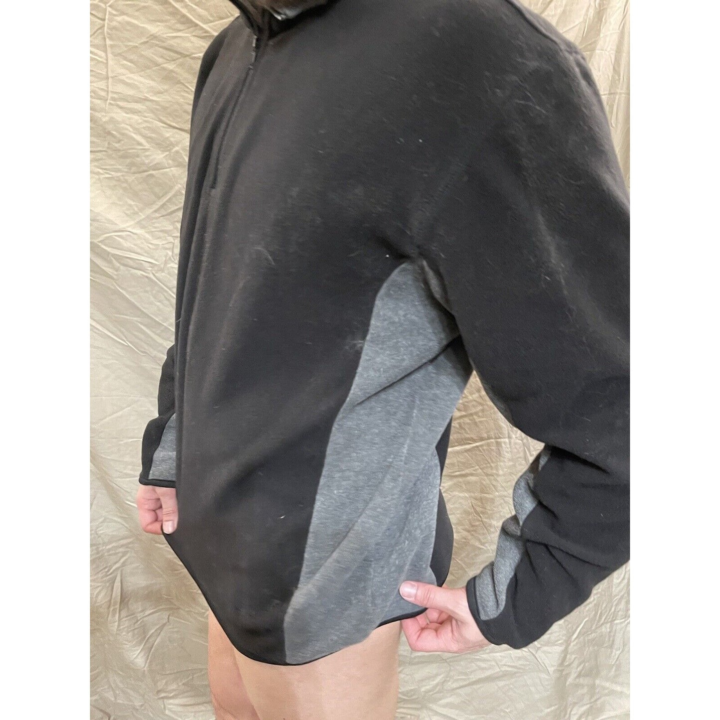 Men's NordicTrack XL quarter zip pullover sweatshirt black and gray
