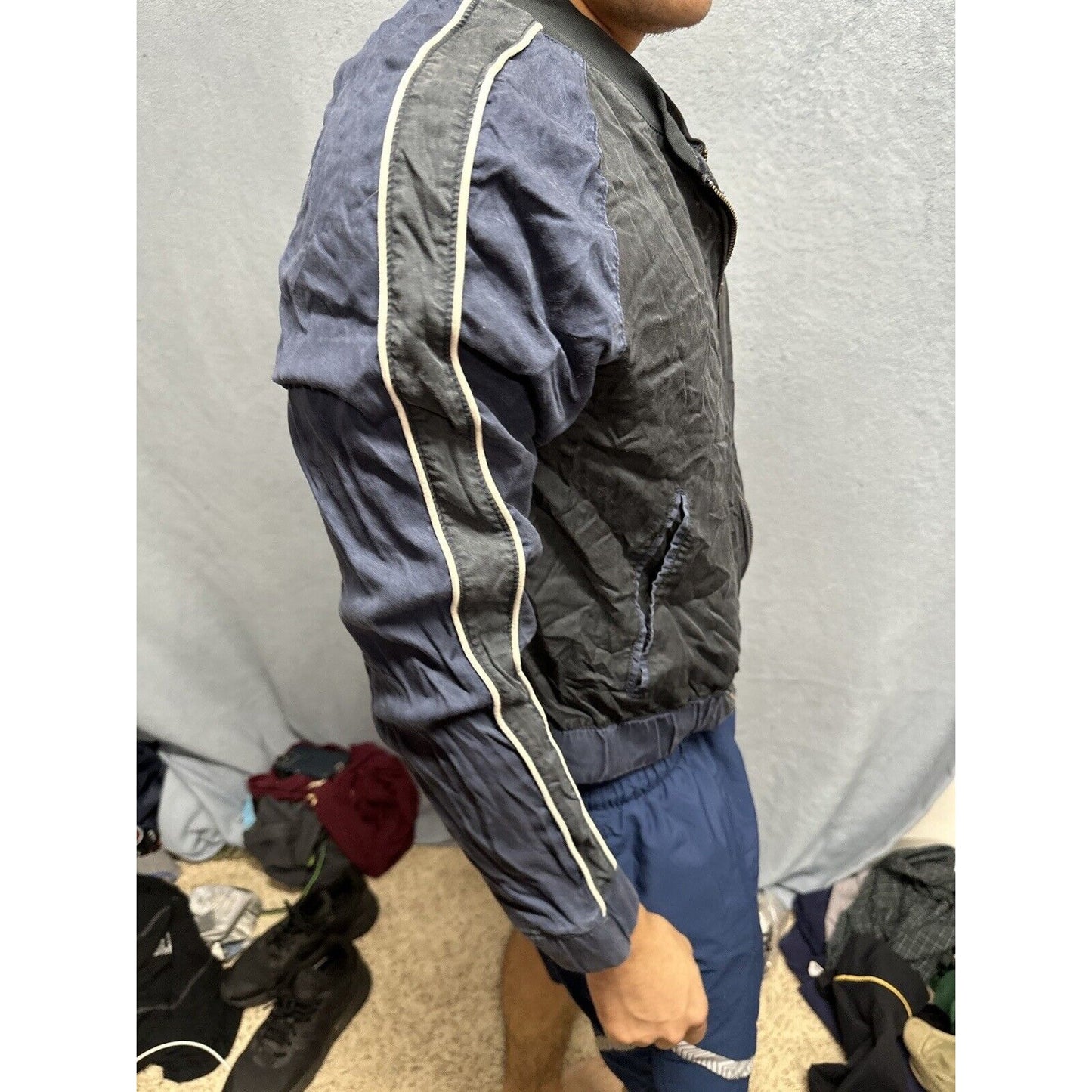 Men’s Full zip Black And Blue Large American Eagle Jacket
