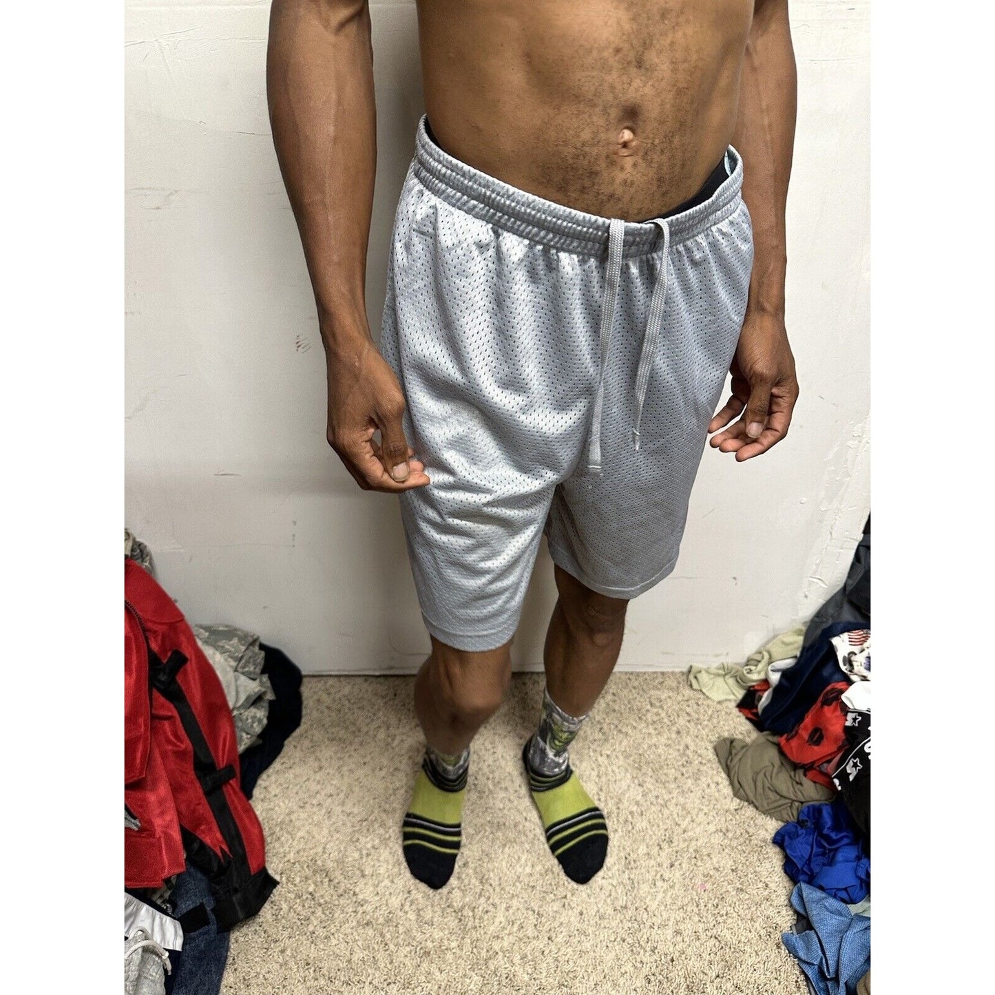 Men’s Gray Starter Medium Athletic Shorts With Pockets