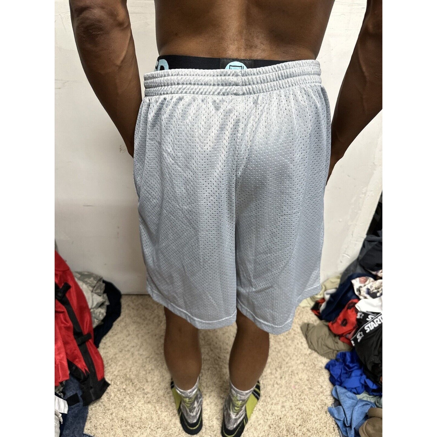 Men’s Gray Starter Medium Athletic Shorts With Pockets