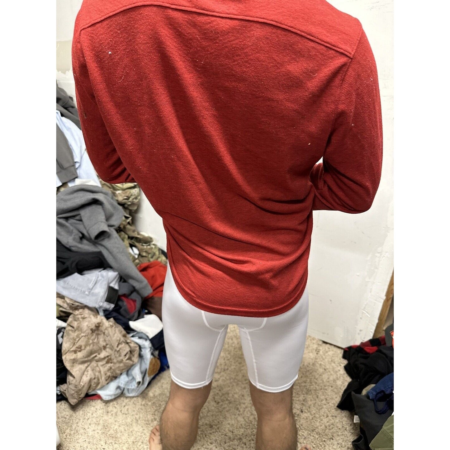 Men’s Red Loose Medium Under Armour 1/4 Zip Pull Over