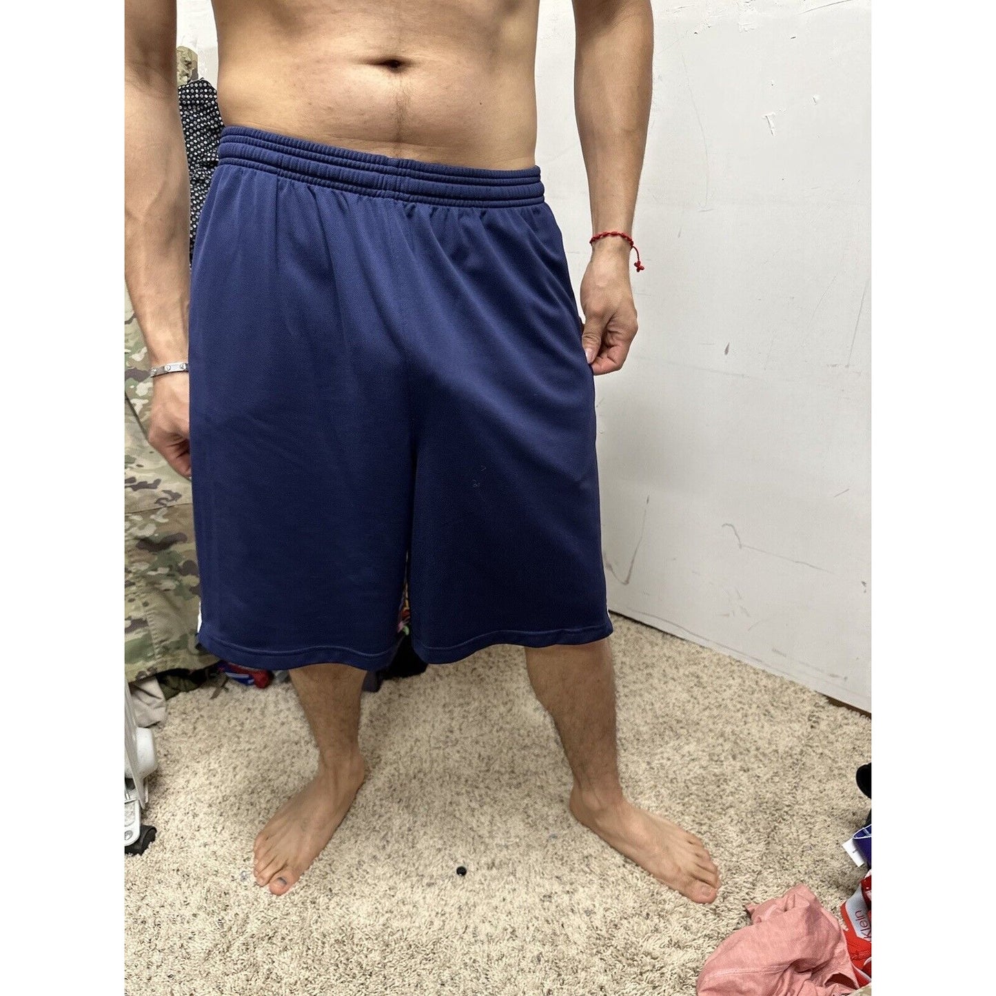 Men’s Dark Blue Large Under Armour Athletic Shorts With Pockets