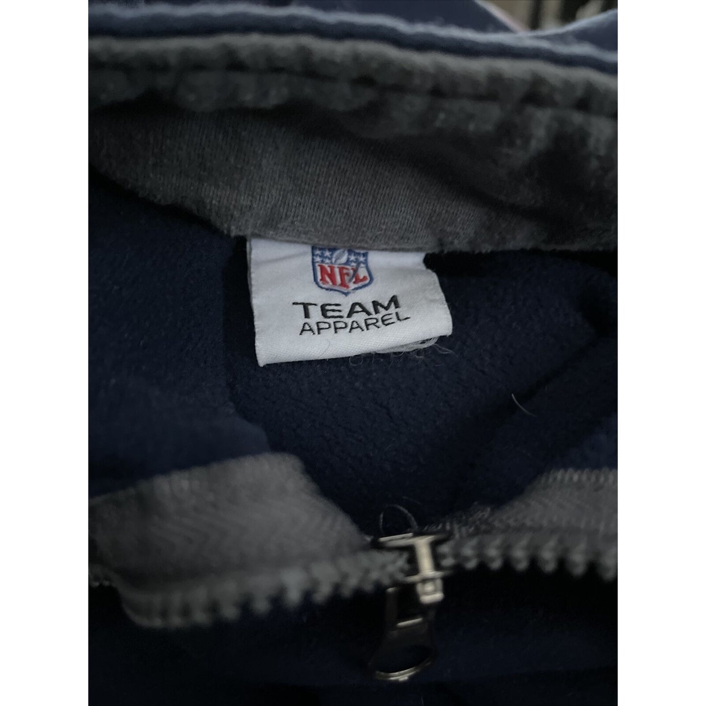 Men's NFL team apparel denver broncos pull over medium