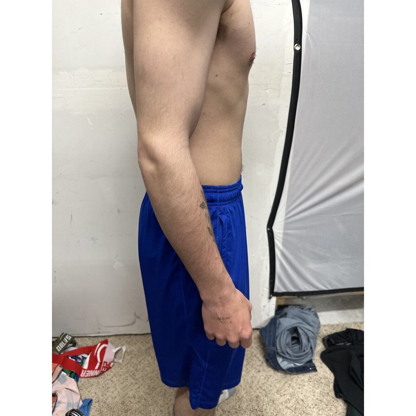 Men’s Medium Royal Blue Under Armour Athletic Shorts