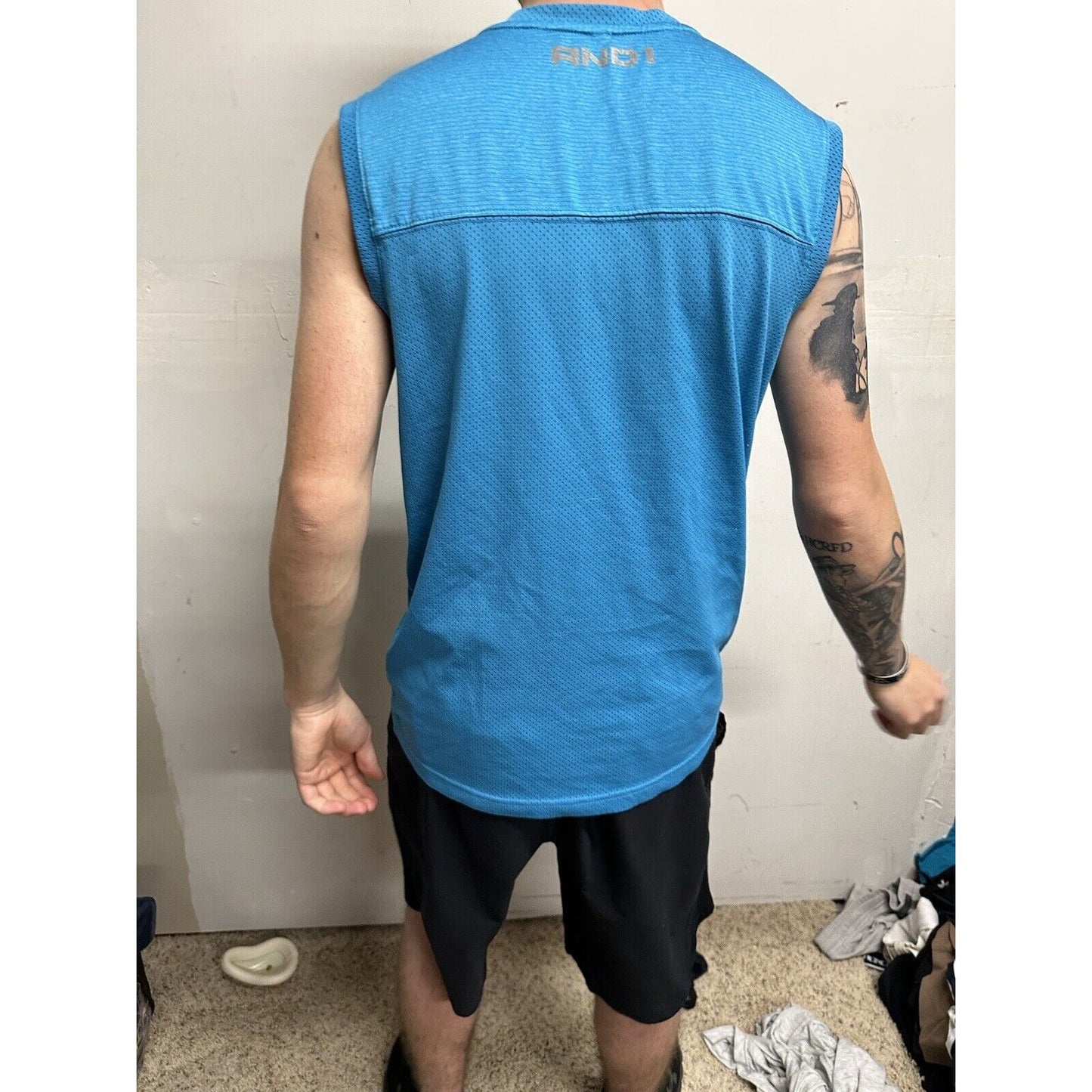 Men’s Teal Blue And1 Muscle Shirt Small Sleeveless