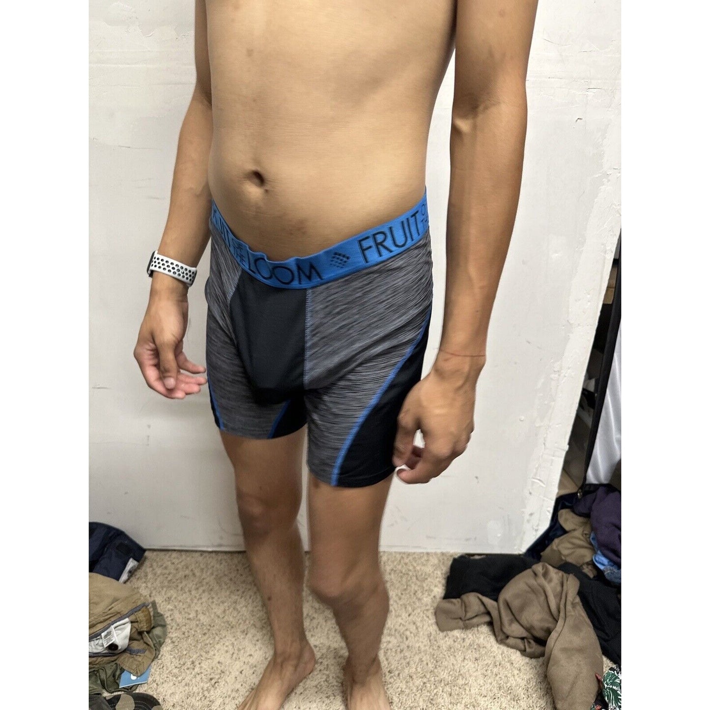 Men’s Large Fruit Of The Loom Black And Gray Boxer Briefs