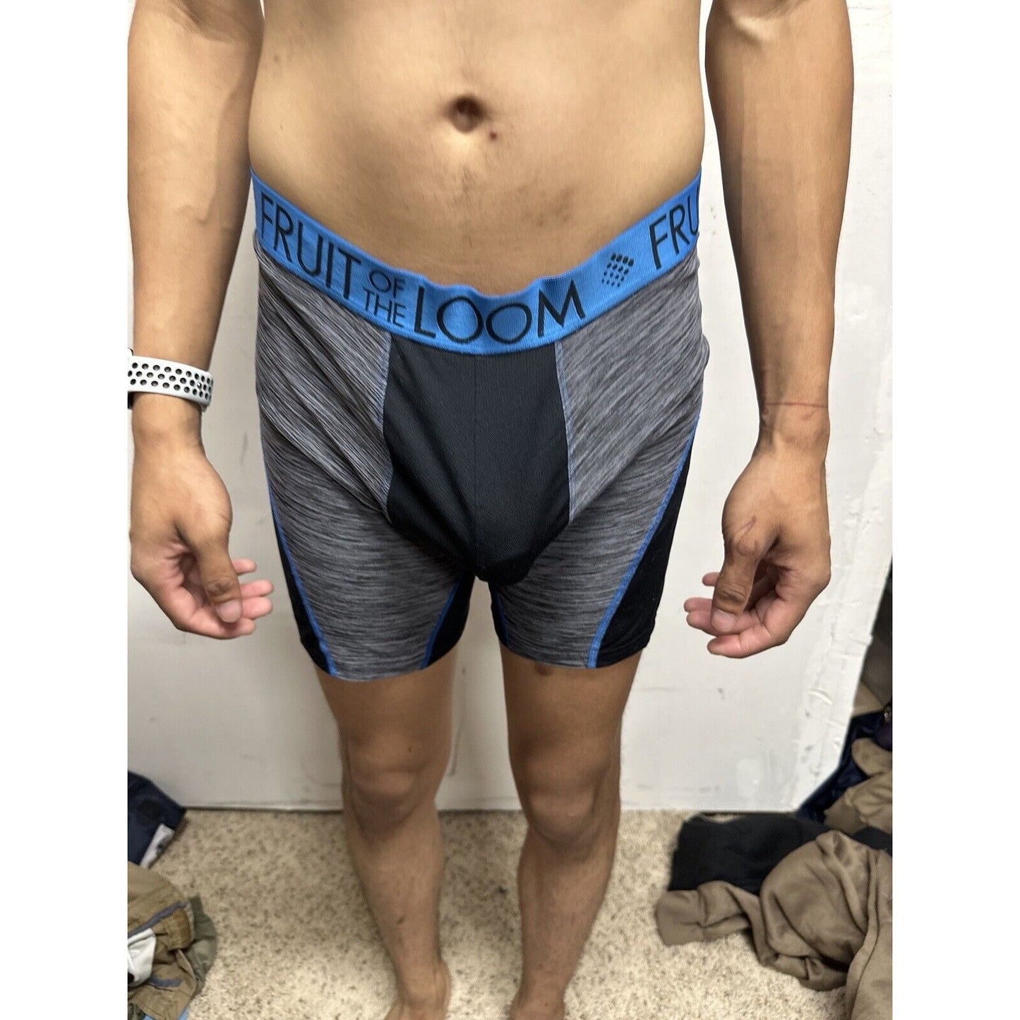 Men’s Large Fruit Of The Loom Black And Gray Boxer Briefs