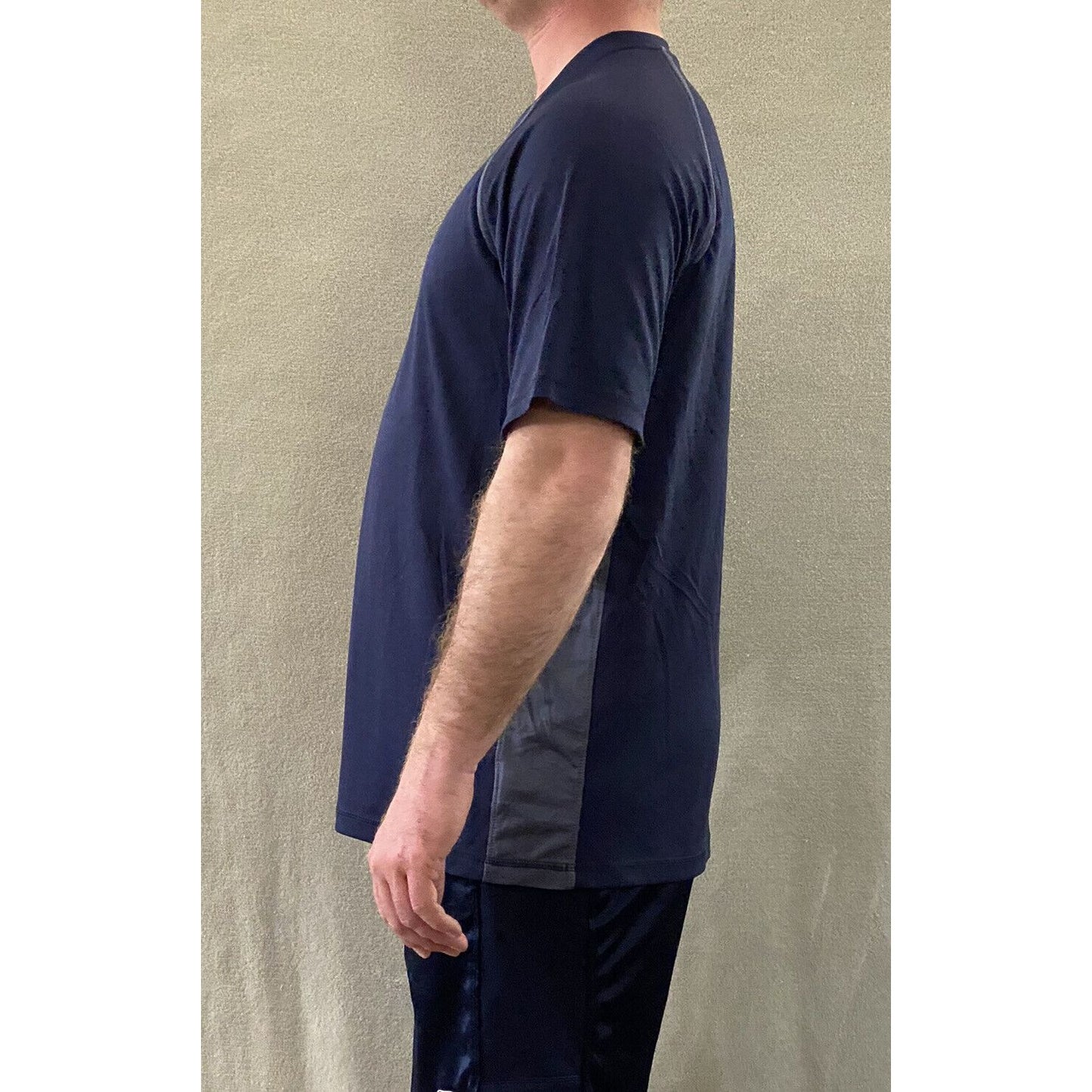 XT46 Extreme Training by Soffe Men’s Medium Navy Blue Athletic Polyester T-shirt