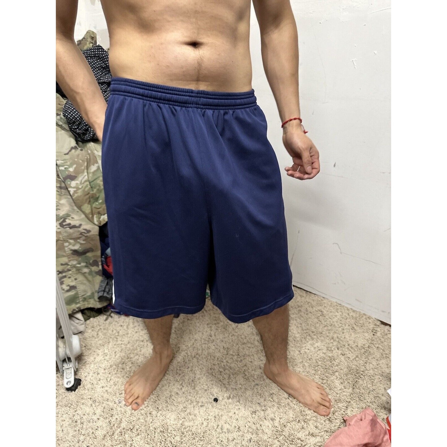 Men’s Dark Blue Large Under Armour Athletic Shorts With Pockets