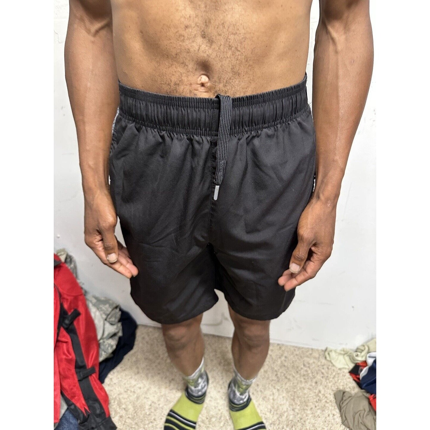 Reebok Black Small Athletic Shorts With Pockets