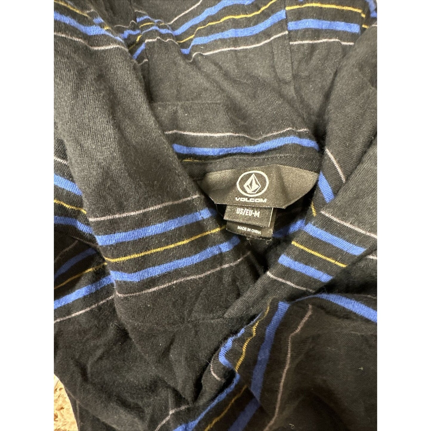 Men’s Volcom Medium Black Blue Striped Long Sleeve Hoodie