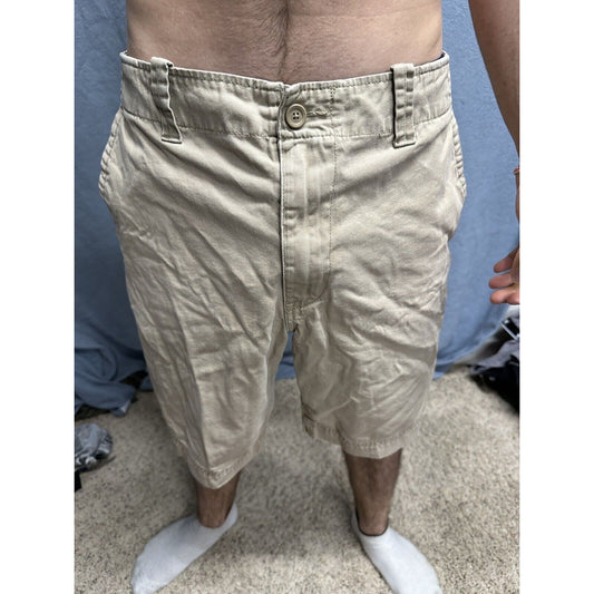 Men’s Khaki Gap Rugged Short Flat Front Shorts Size 36