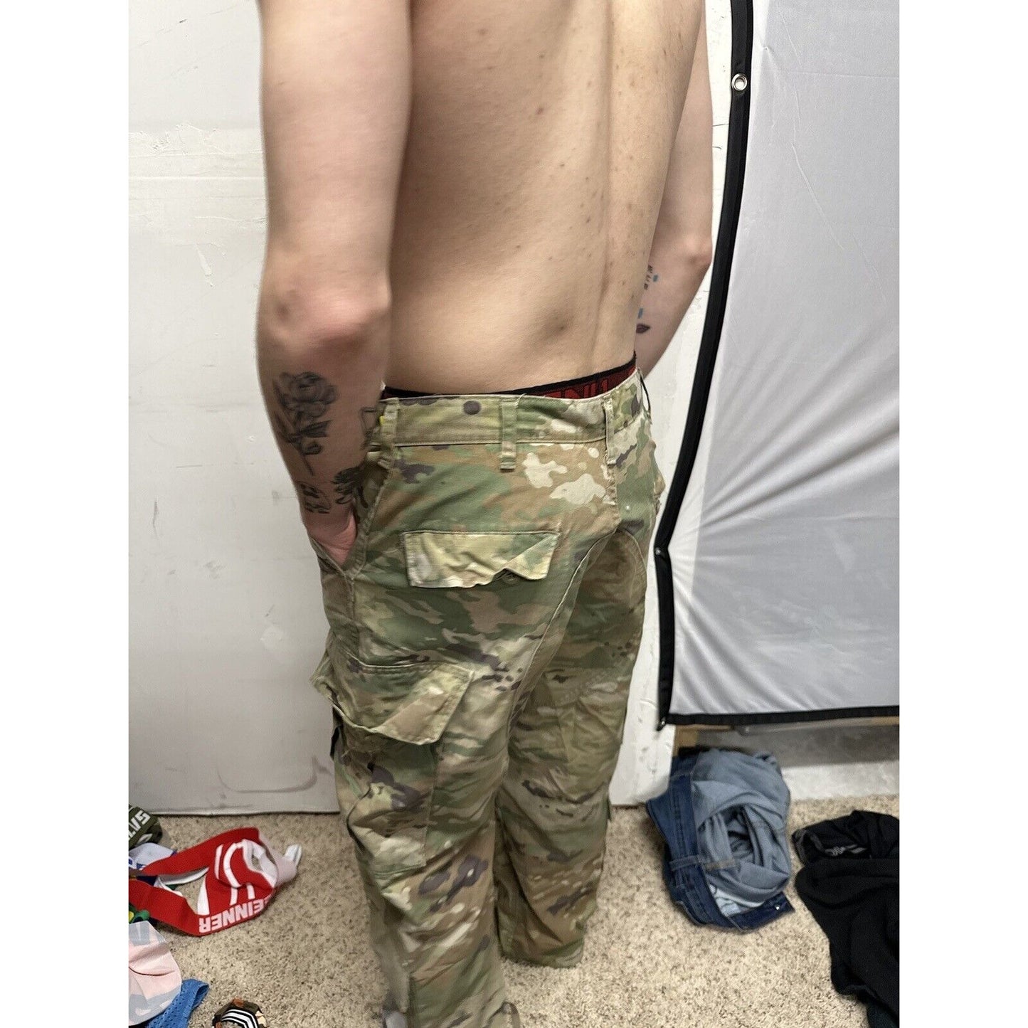 Men’s Ocp Army Air Force Medium Short Trouser Pants worn fabric/hole on knee