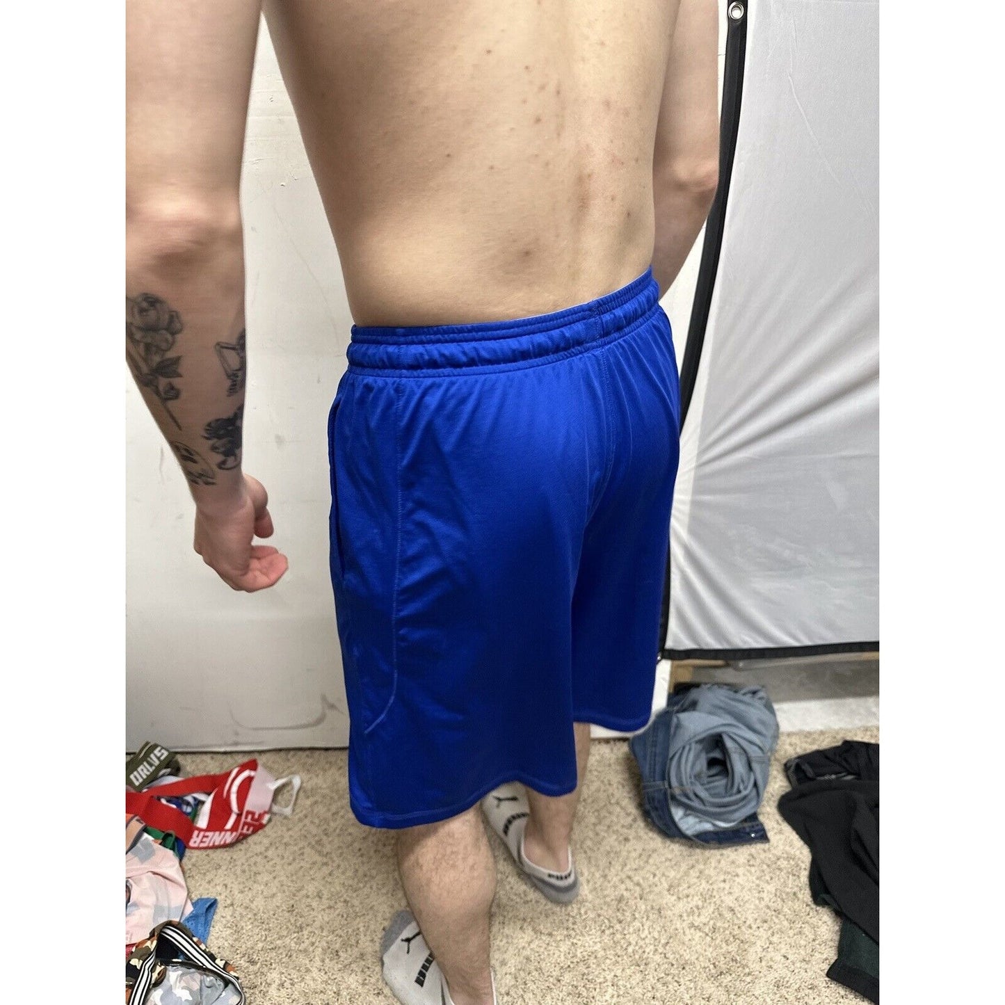 Men’s Medium Royal Blue Under Armour Athletic Shorts
