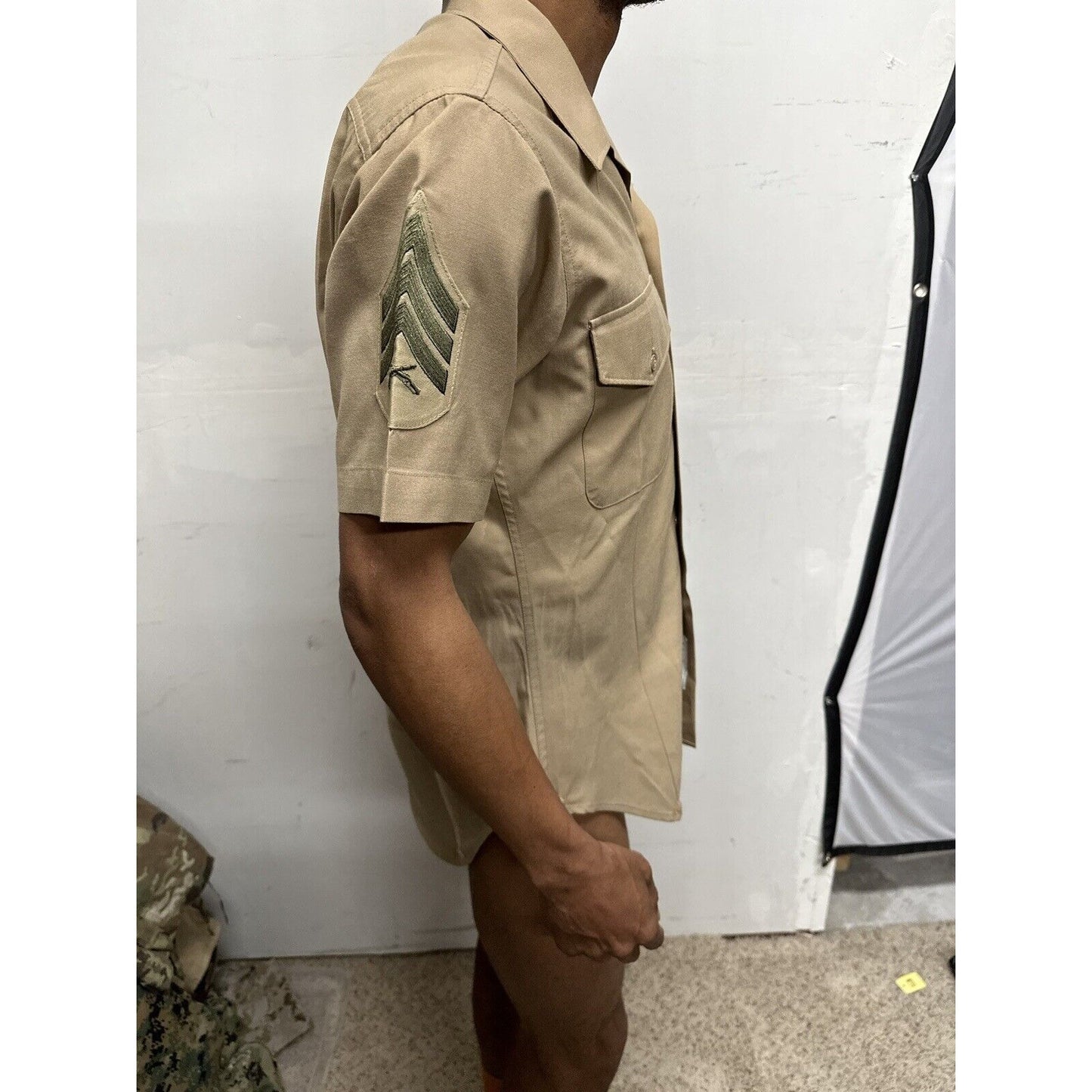 Men’s USMC Marines Uniform Button Up Khaki Shirt Defense Logistics Size 15 Shirt