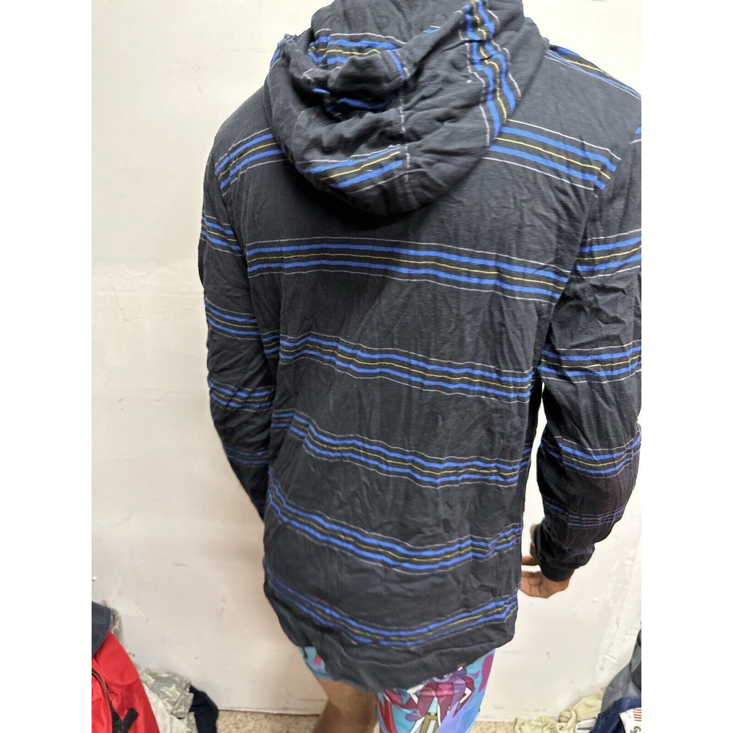 Men’s Volcom Medium Black Blue Striped Long Sleeve Hoodie