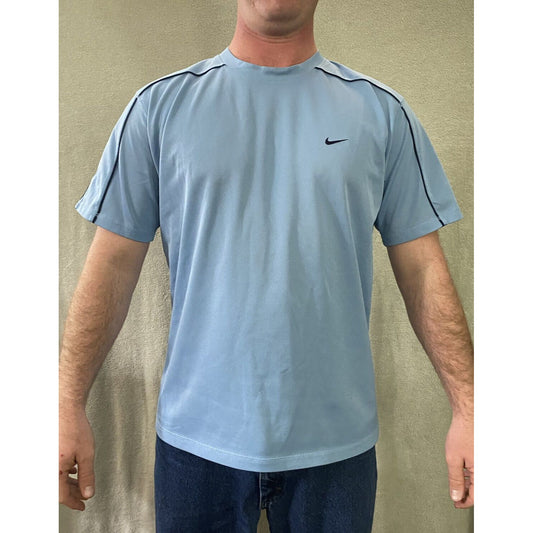 NIKE Men’s XL Sky Blue Gym Workout Training Athletic Polyester Shirt
