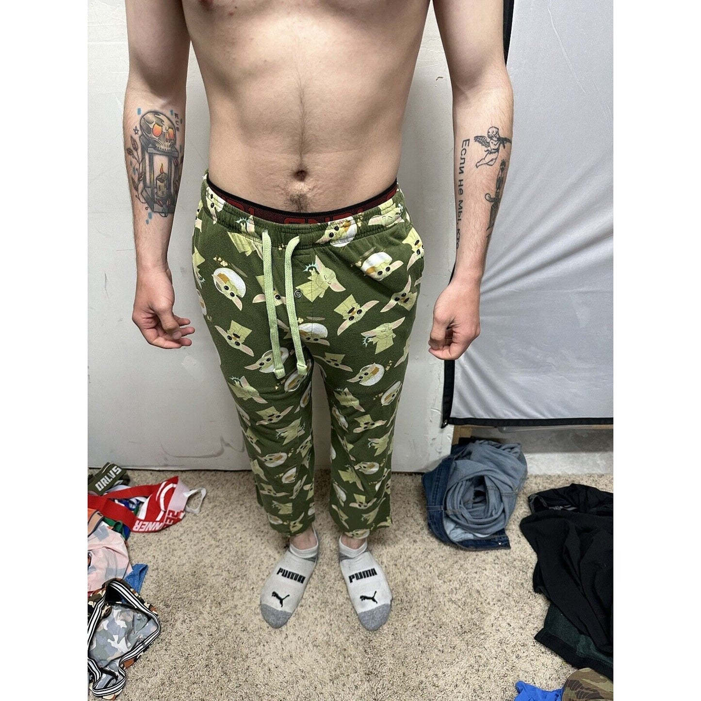 Men’s Small Hot Topic Star Wars Baby Yoda Lounge Pants Pajama Bottoms