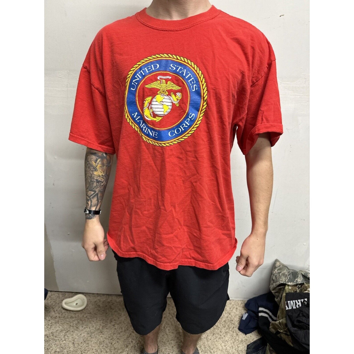 Men’s XL Red Marines USMC Tshirt  Gildan