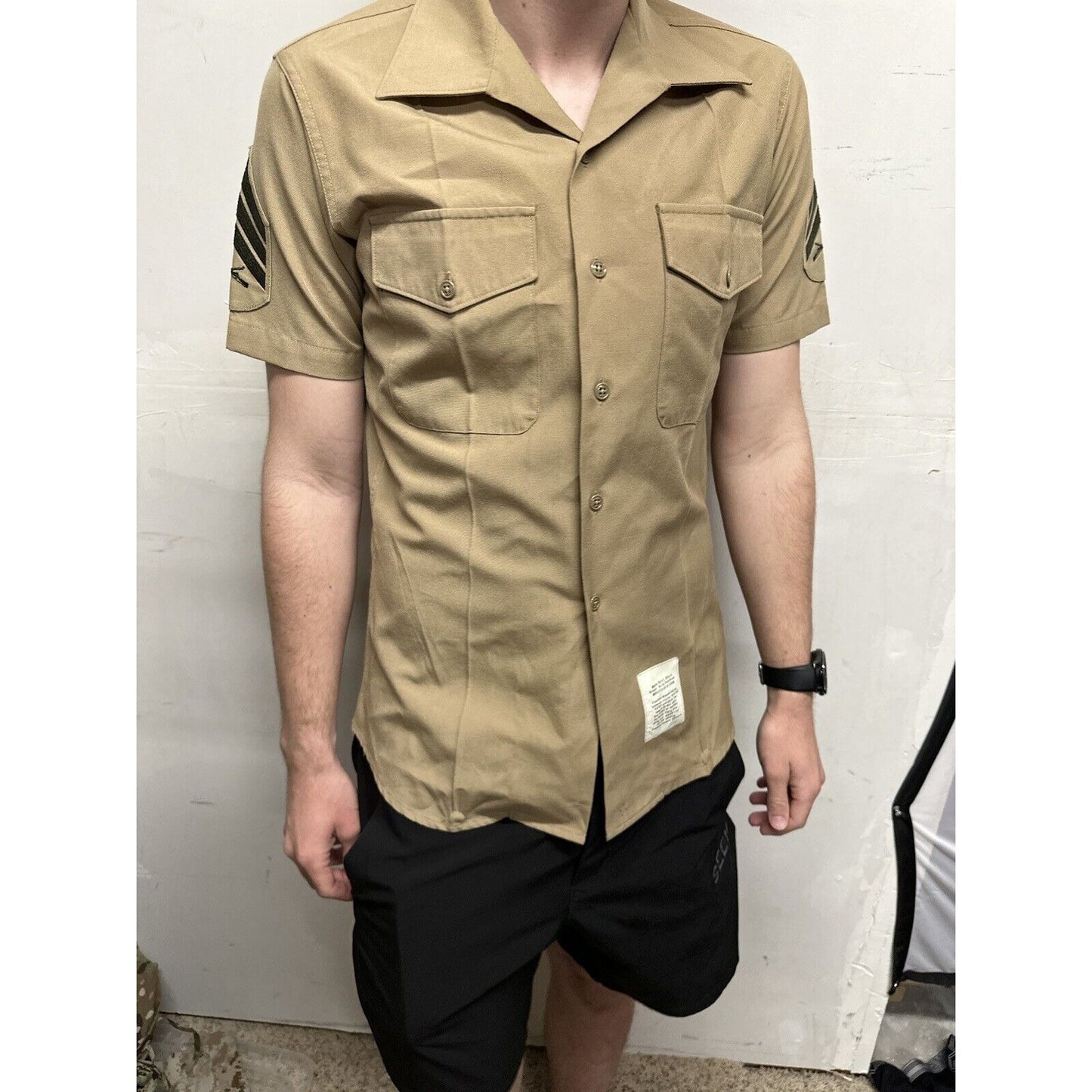 Men’s Medium Usmc Marine Button Up Uniform Shirt