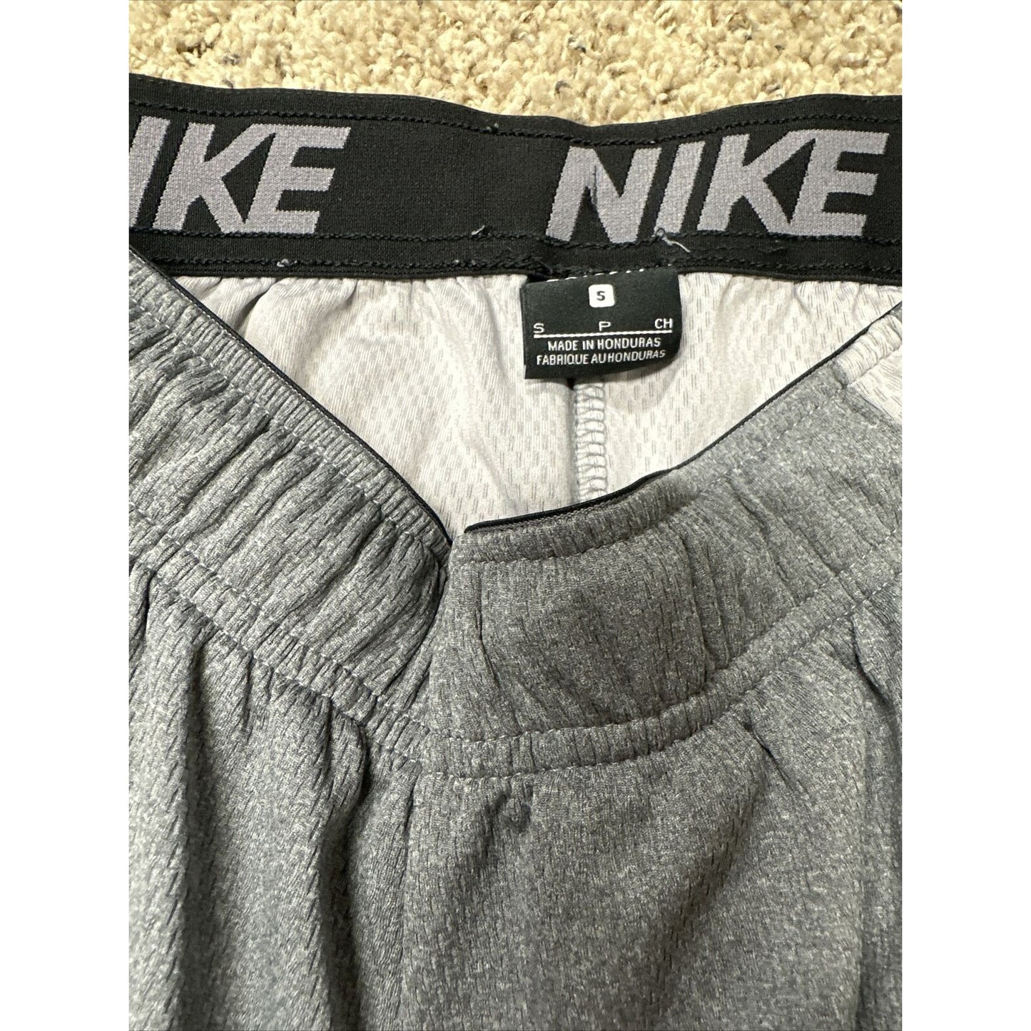 Men’s Nike Small Gray With Pockets Athletic Shorts Dri Fit