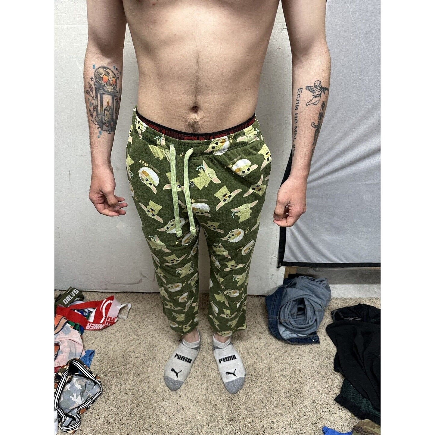 Men’s Small Hot Topic Star Wars Baby Yoda Lounge Pants Pajama Bottoms