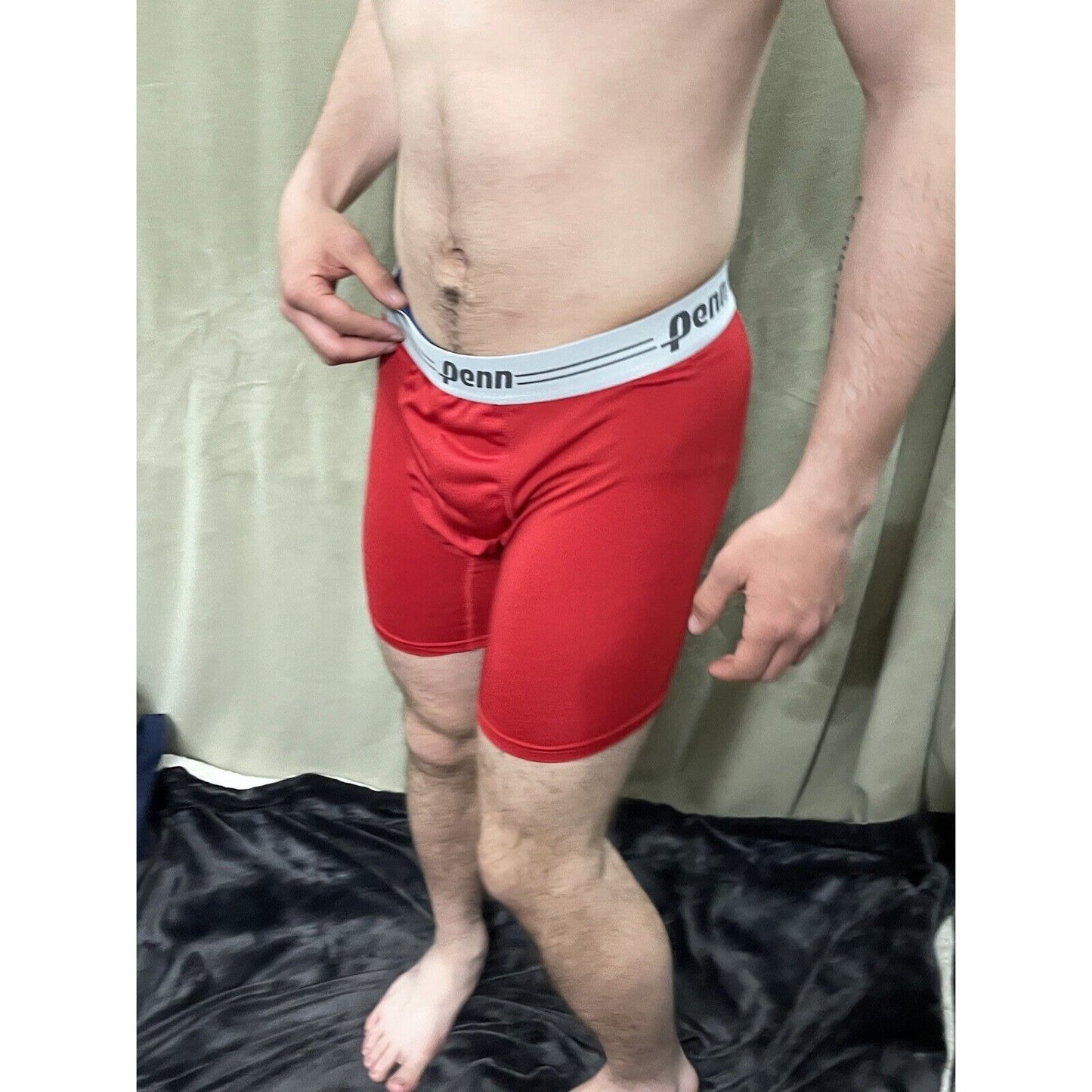 Men’s Red Penn Compression Shorts Medium 10% Spandex