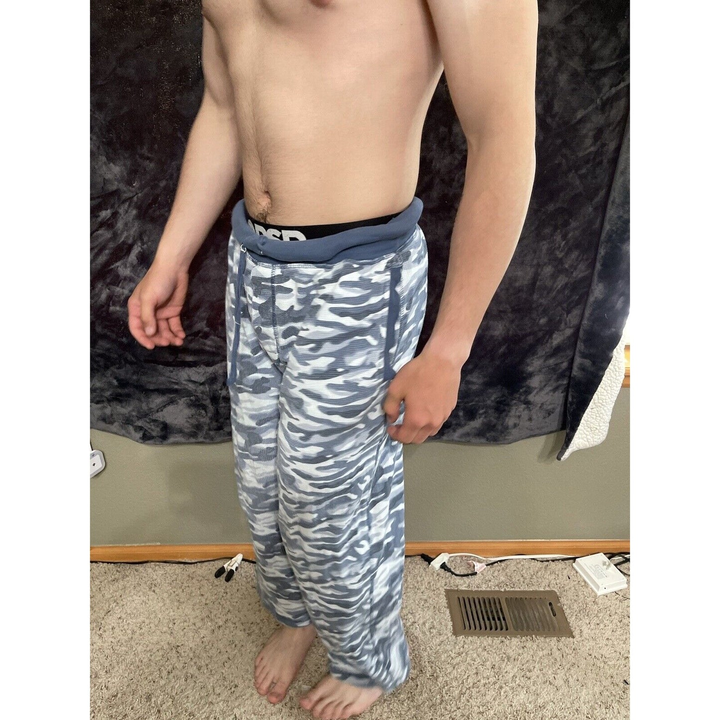 Men’s Joe Boxer Blue Camo Medium Lounge Pants